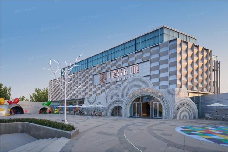 武漢南湖碧桂園碧樂(lè)城50000m2保溫工程